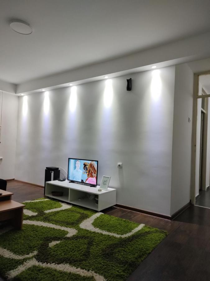 Obrenovac In Apartman U Samom Centru Obrenovca公寓 外观 照片